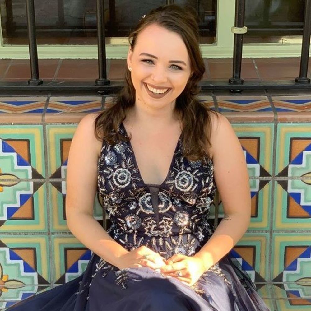 Meet your Posher, Oona